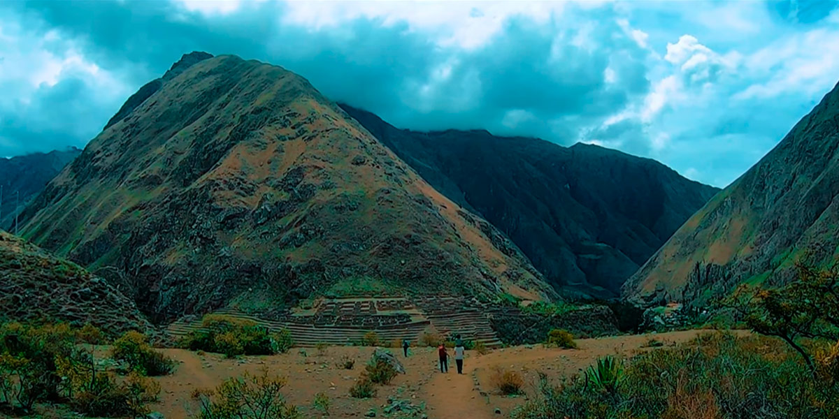 ruins archaeological tour in cusco peru inca trail
